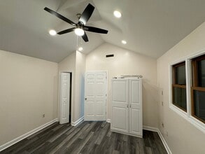 1320 N Main St in Blacksburg, VA - Foto de edificio - Building Photo