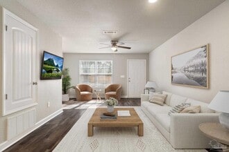 150 S Crow Rd in Pensacola, FL - Building Photo - Building Photo