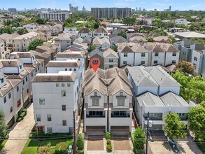 6105 Tyne St in Houston, TX - Building Photo - Building Photo