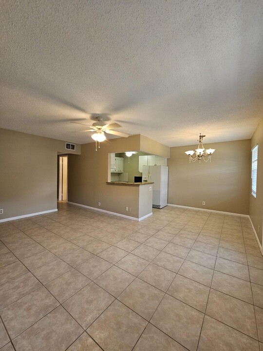 286 Norwich L in West Palm Beach, FL - Building Photo