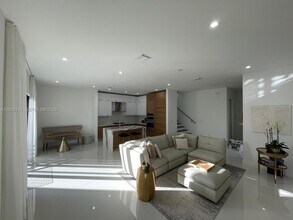 8283 NW 44th St in Doral, FL - Building Photo - Building Photo