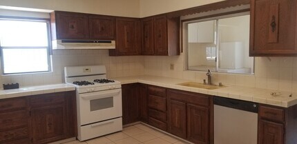 1801 Vine St in Alhambra, CA - Building Photo - Building Photo