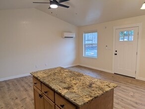 530 G St in Jacksonville, OR - Building Photo - Building Photo