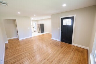 5008 Penrose Ave in Fort Worth, TX - Building Photo - Building Photo