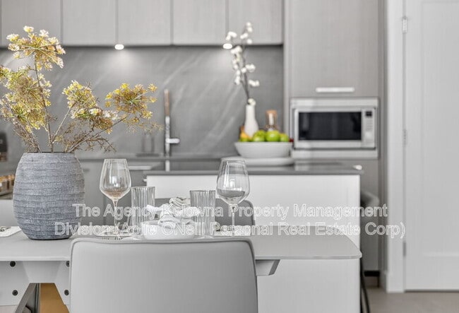 property at 3389 Lakeshore Rd