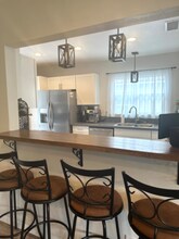 6139 E Carson St in Lakewood, CA - Building Photo - Building Photo