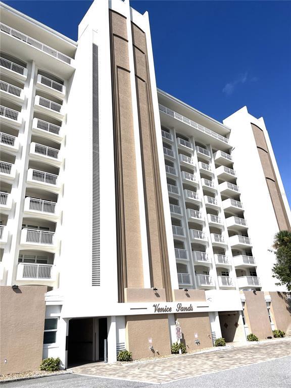 633 Alhambra Rd in Venice, FL - Building Photo - Building Photo