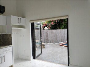 15366 SW 62nd Ter in Miami, FL - Building Photo - Building Photo
