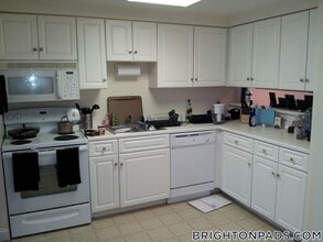 8-10 Glencoe St., Unit 4 in Boston, MA - Building Photo - Building Photo