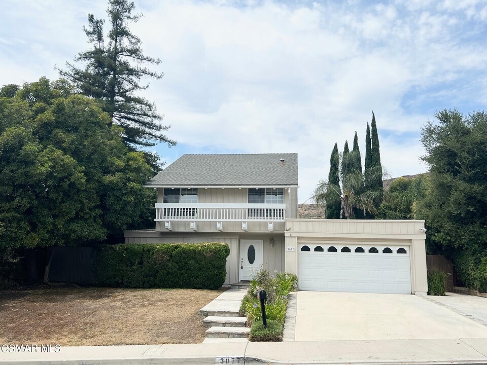 3077 Saddleback Ct in Thousand Oaks, CA - Building Photo