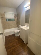 2014 Holland Ave in Austin, TX - Building Photo - Building Photo