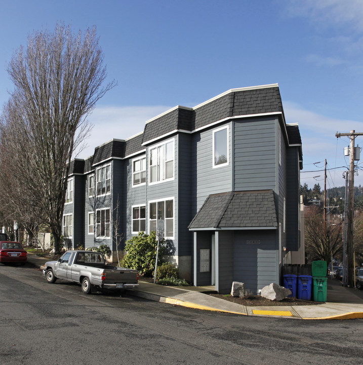 Goose Hollow 5-Plex in Portland, OR - Foto de edificio