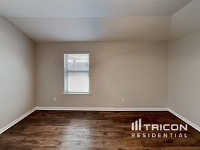 12428 Hunters Mill Trail in Burleson, TX - Building Photo - Building Photo