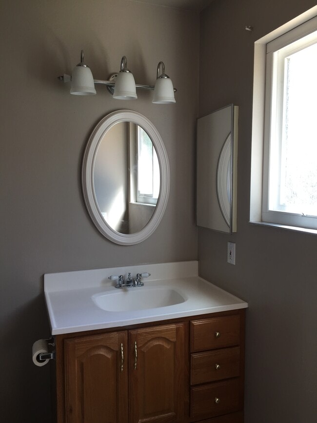 3542 Germain St in Camarillo, CA - Building Photo - Building Photo