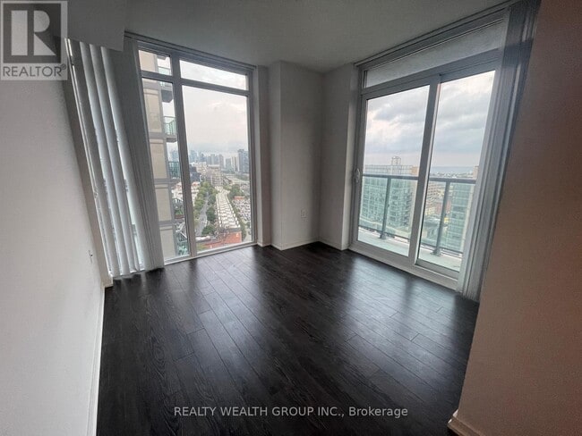 36 Lisgar St in Toronto, ON - Building Photo - Building Photo