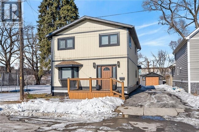 property at 9 Bayside Ave