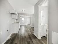 4319 Chapman St photo'