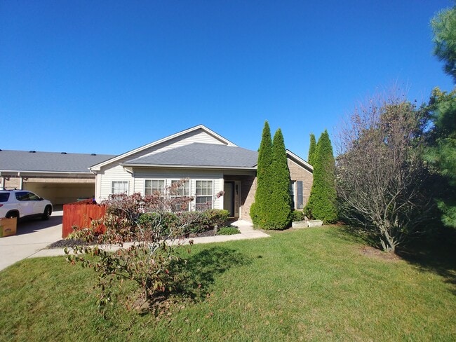 property at 555 Goldon Trophy Trl