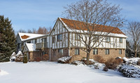 Canterbury Court Apartments in Cedarburg, WI - Building Photo - Building Photo