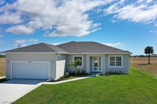 3829 NW 43rd Pl in Cape Coral, FL - Building Photo