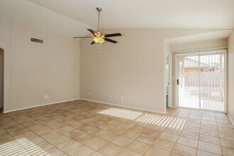2214 E Aire Libre Ave in Phoenix, AZ - Building Photo - Building Photo