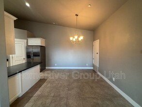 1987 N Crest Rd in Saratoga Springs, UT - Building Photo - Building Photo