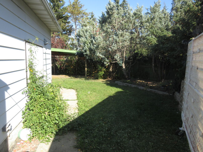 8920 180 St NW in Edmonton, AB - Building Photo - Building Photo
