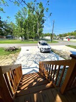 4301 14th St in Bacliff, TX - Building Photo