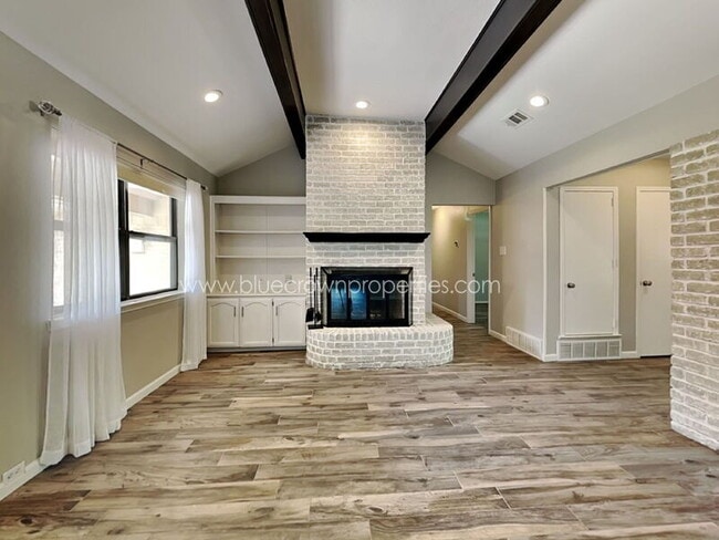 9 Brookfield Ct in Roanoke, TX - Building Photo - Building Photo