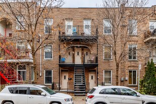 96 Lafleur Rue in Verdun, QC - Building Photo