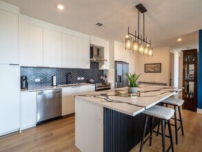 1701 Simond Ave in Austin, TX - Building Photo - Building Photo