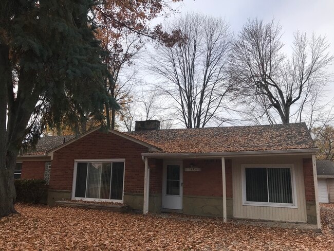 1878 Warwick St in Sylvan Lake, MI - Building Photo - Building Photo