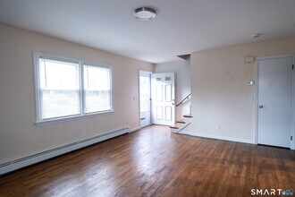 51 View St W in Greenwich, CT - Building Photo - Building Photo