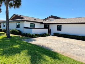 255 Paradise Blvd in Melbourne, FL - Building Photo
