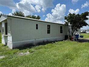 7238 Halima Rd in Dover, FL - Building Photo - Building Photo