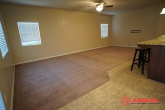 7918 Rhine Dr in Bakersfield, CA - Building Photo - Building Photo