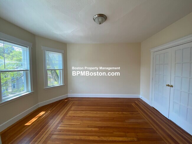 396 Centre St, Unit centre st in Boston, MA - Building Photo - Building Photo