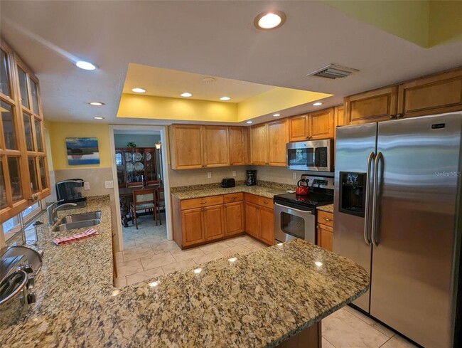 5409 Palm Aire Dr in Sarasota, FL - Building Photo - Building Photo