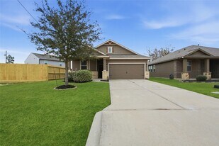 170 Rd 51022 in Cleveland, TX - Building Photo