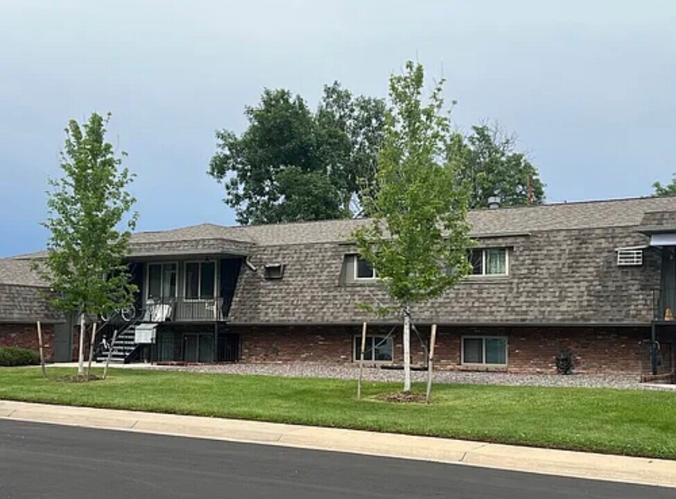 6336 Nelson St in Arvada, CO - Foto de edificio