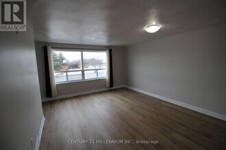 2991 Islington Ave. in Toronto, ON - Building Photo - Building Photo