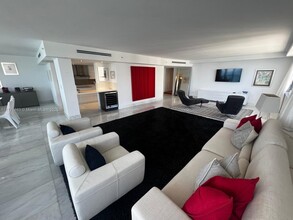 10175 Collins Ave, Unit 10175 Collins Ave # 1101 in Bal Harbour, FL - Building Photo - Building Photo