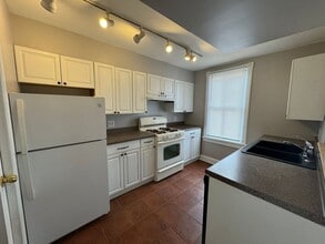 112 Linden St in Camden, NJ - Building Photo - Building Photo