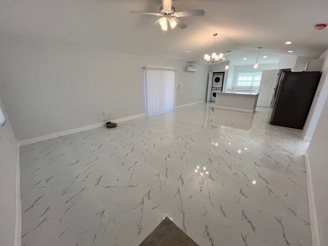 2025 W Bermuda Rd in Avon Park, FL - Building Photo - Building Photo