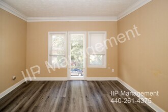 3297 W 110th St in Cleveland, OH - Building Photo - Building Photo