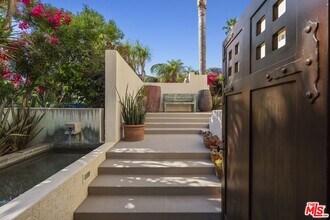 31851 Seafield Dr in Malibu, CA - Building Photo - Building Photo