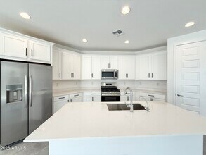 9543 W Avalon Dr in Phoenix, AZ - Building Photo - Building Photo