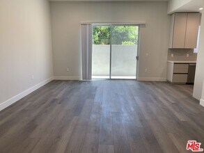 1721 Granville Ave in Los Angeles, CA - Building Photo - Building Photo