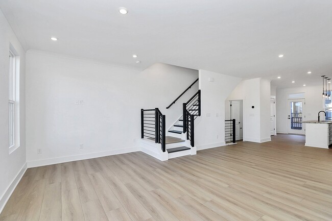 5027 Duchess Dr in Charlotte, NC - Foto de edificio - Building Photo