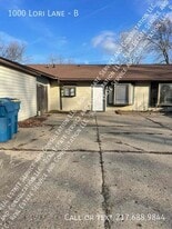 1000 Lori Ln in Springfield, IL - Building Photo